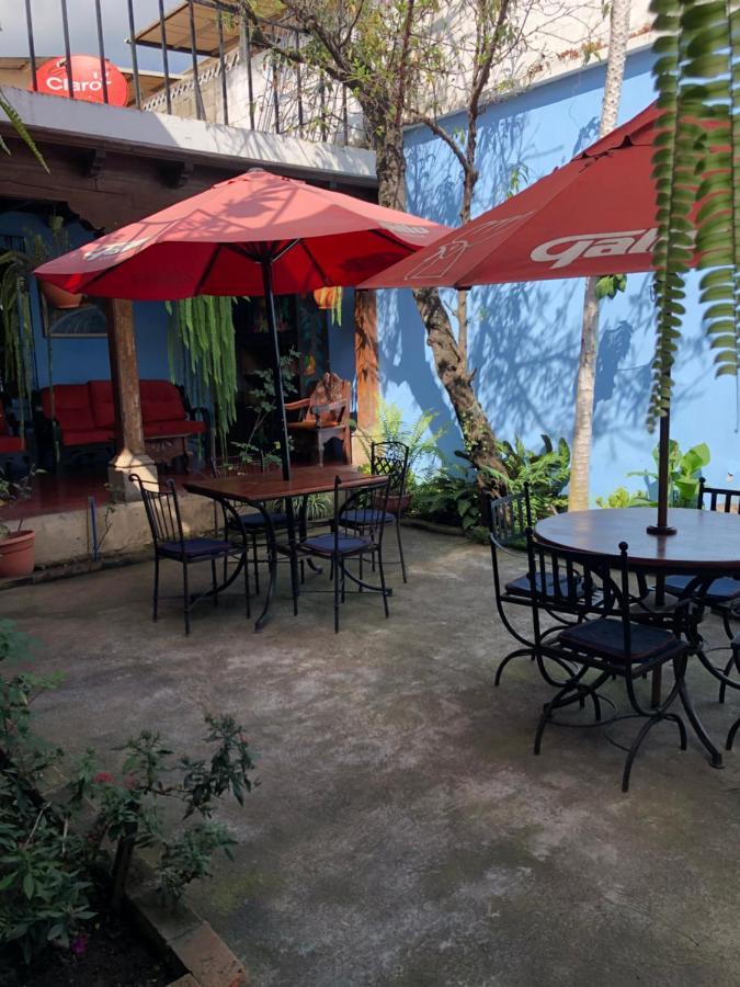 Dionisio Inn Antigua Bagian luar foto
