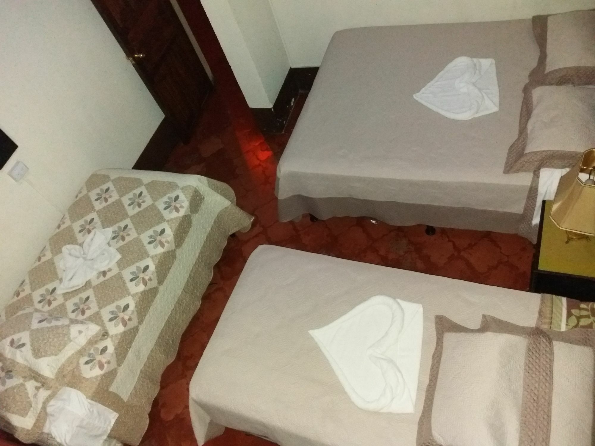 Dionisio Inn Antigua Bagian luar foto