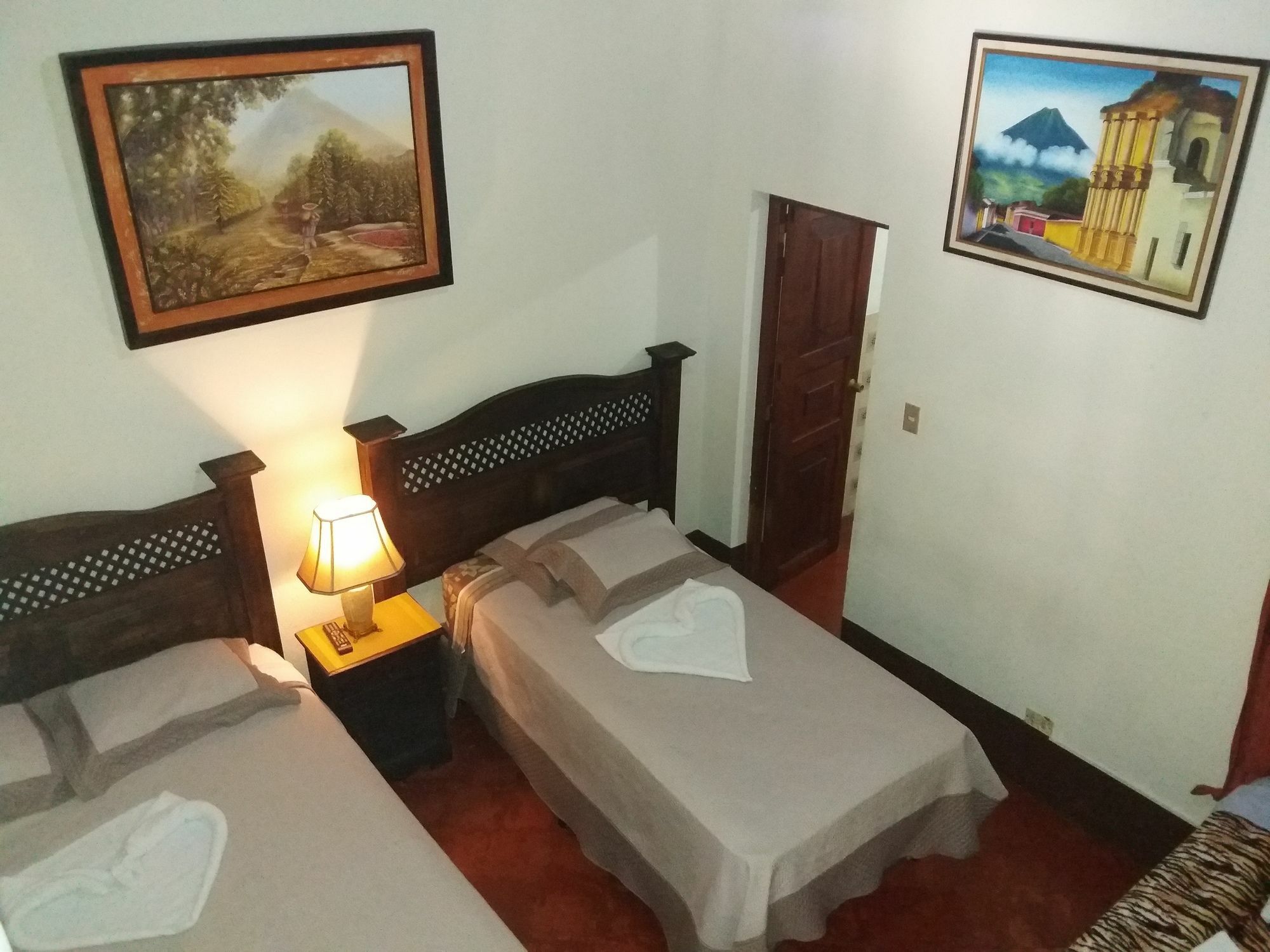 Dionisio Inn Antigua Bagian luar foto