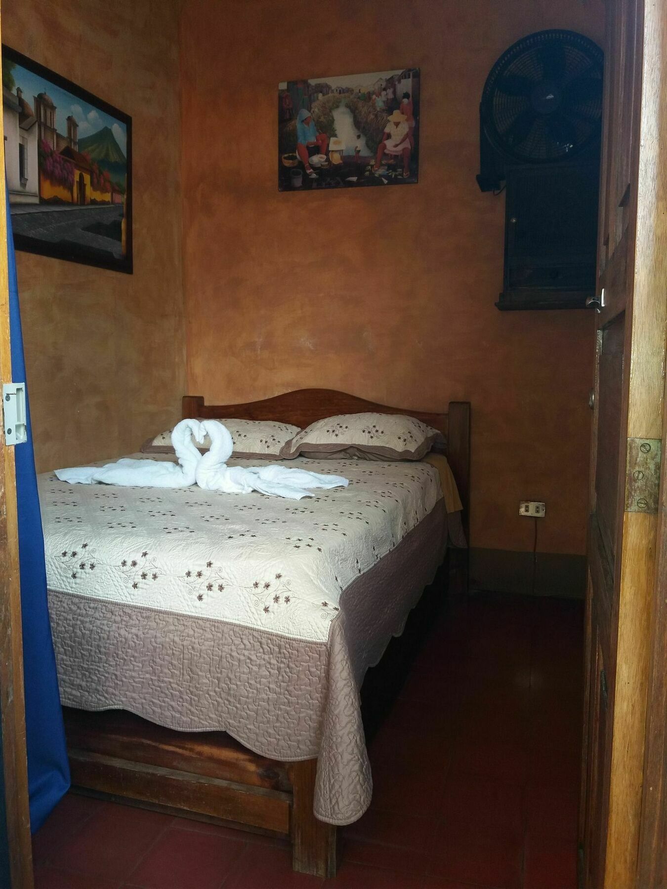 Dionisio Inn Antigua Bagian luar foto