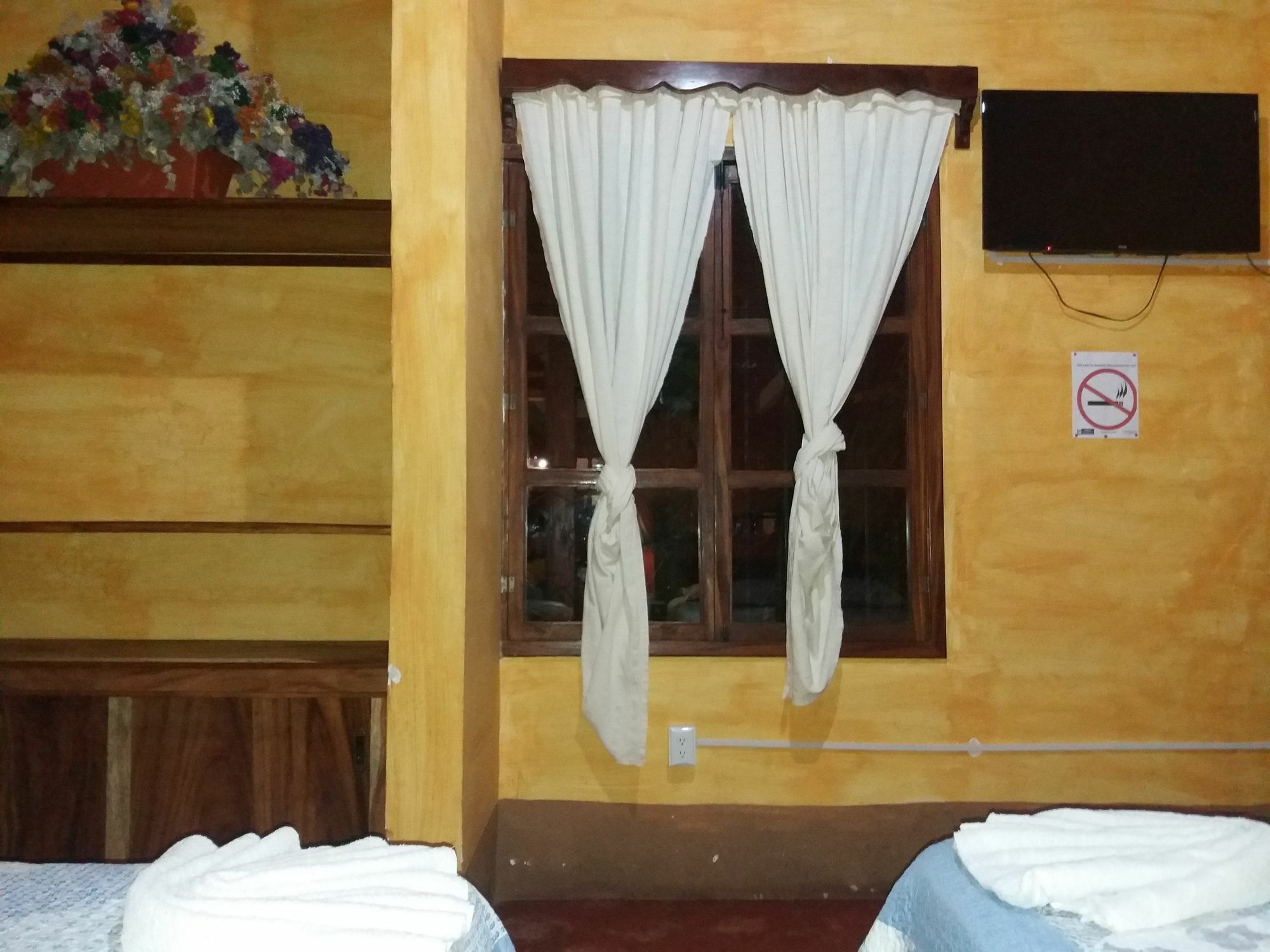 Dionisio Inn Antigua Bagian luar foto