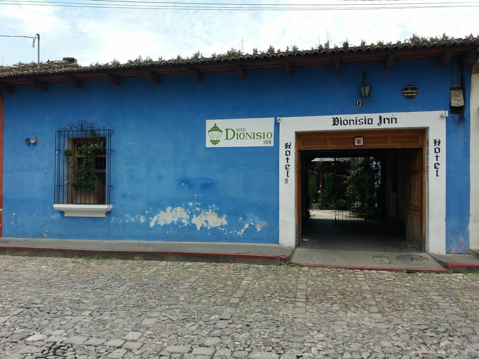 Dionisio Inn Antigua Bagian luar foto