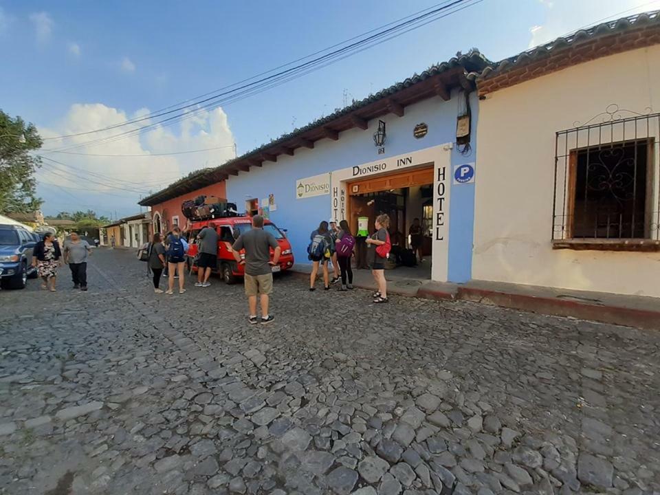 Dionisio Inn Antigua Bagian luar foto